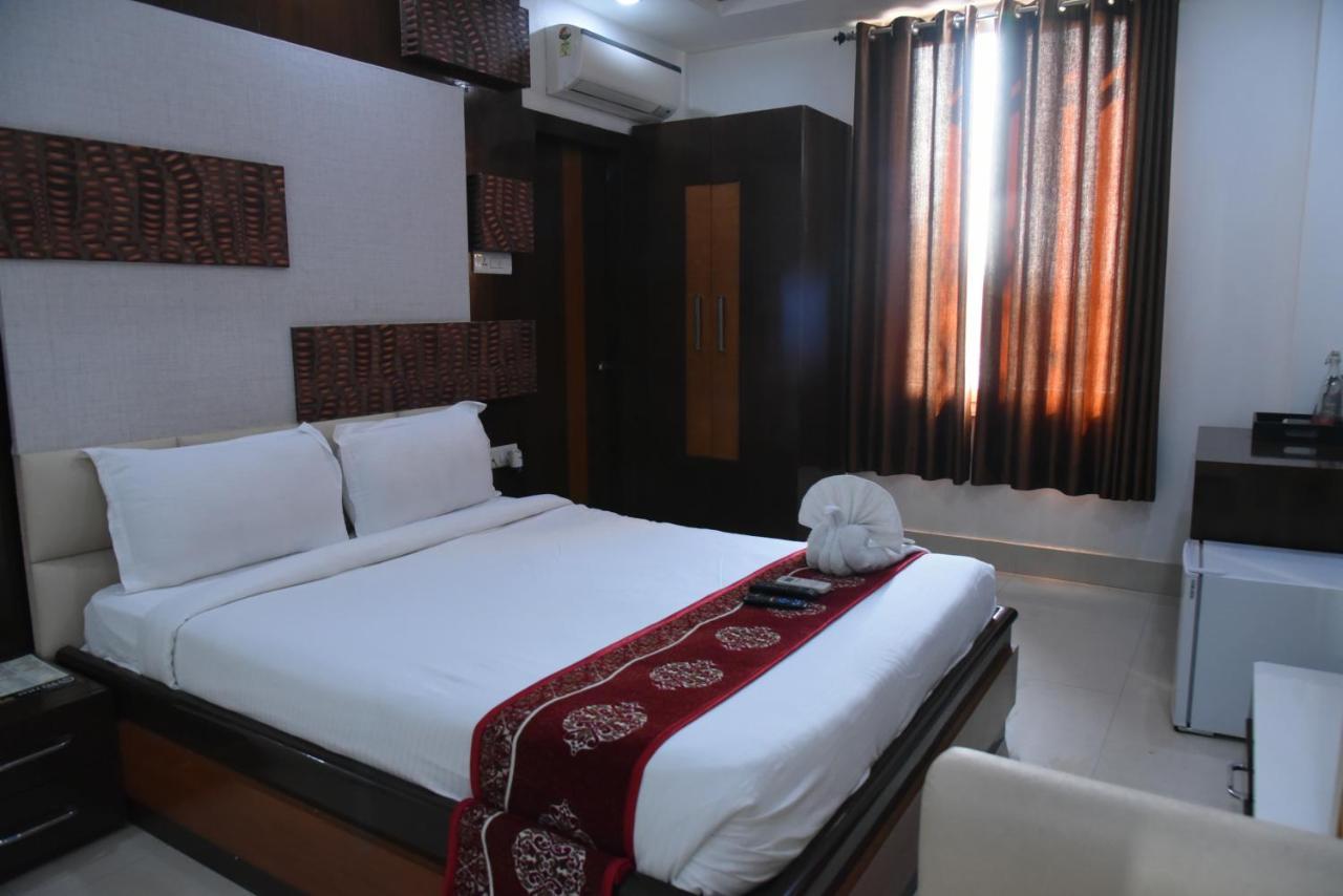Hotel Vitthal International, Prayagraj Ngoại thất bức ảnh