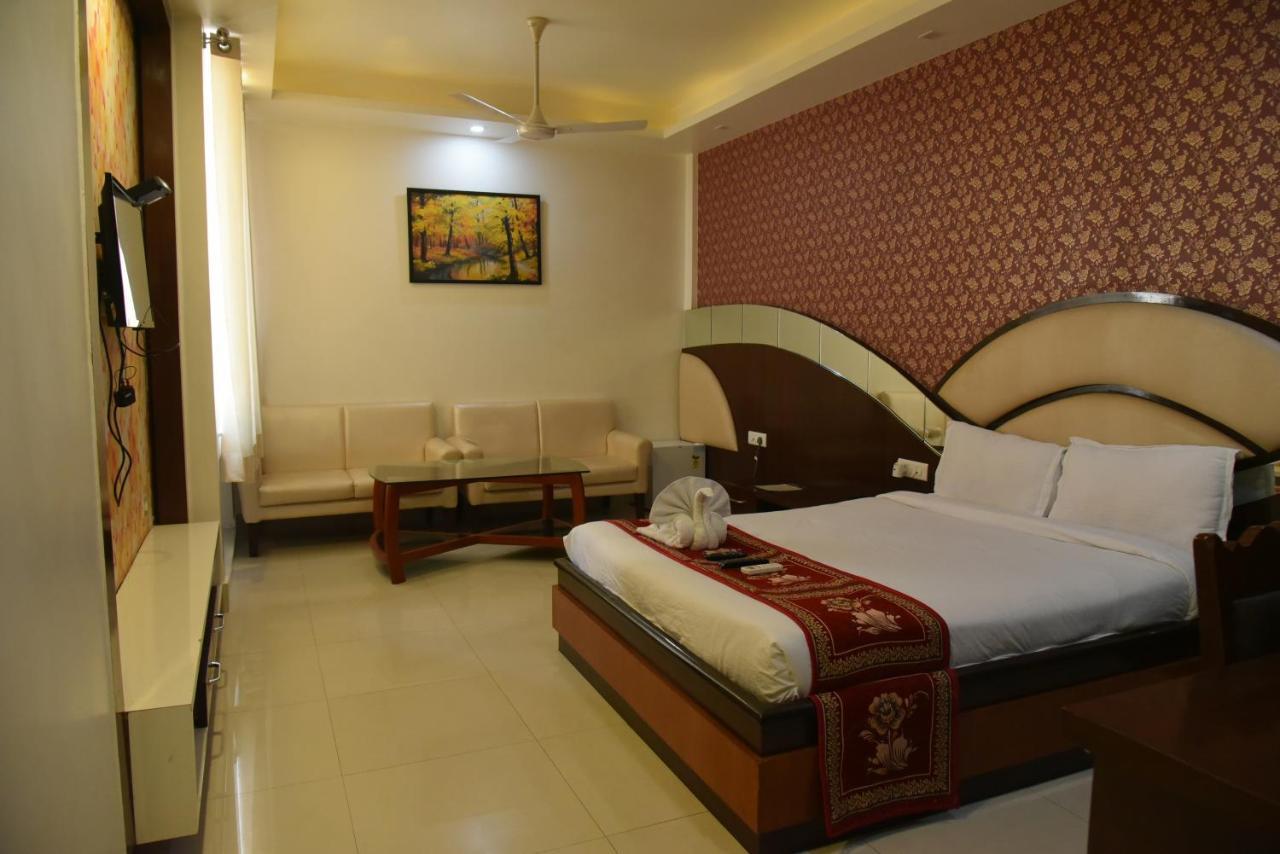 Hotel Vitthal International, Prayagraj Ngoại thất bức ảnh